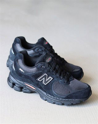 U2002RG Sneakers - Black/Urgent Red